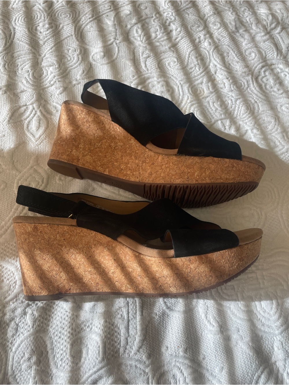Clarks Black Women's Crisscross Slingback Sandals - Picture 2 of 10